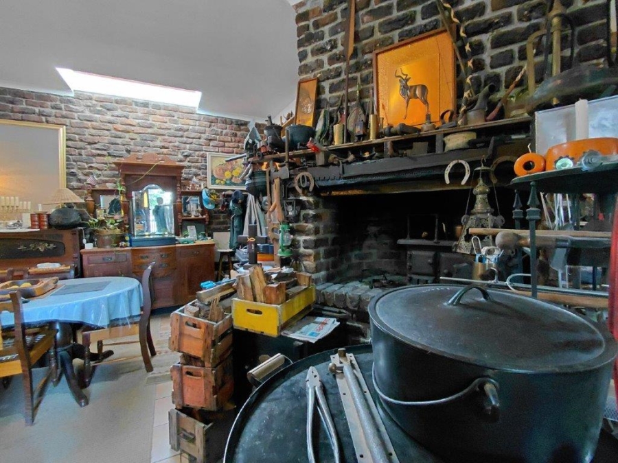 7 Bedroom Property for Sale in Gordons Bay Central Western Cape